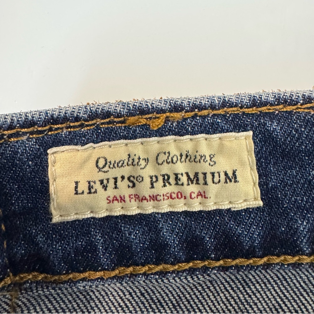 Levi’s Men's 511 Dark Wash Jeans Size 34x30 - Picture 4 of 6